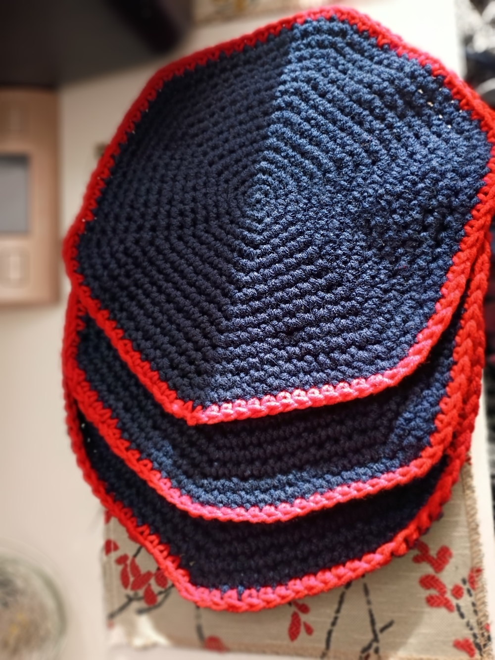 1pc Hand-Crocheted Navy Blue Hexagon Placemats with Red Trim